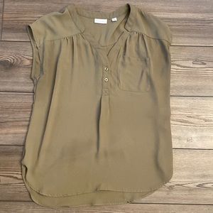 New York and company cap sleeve blouse size M.